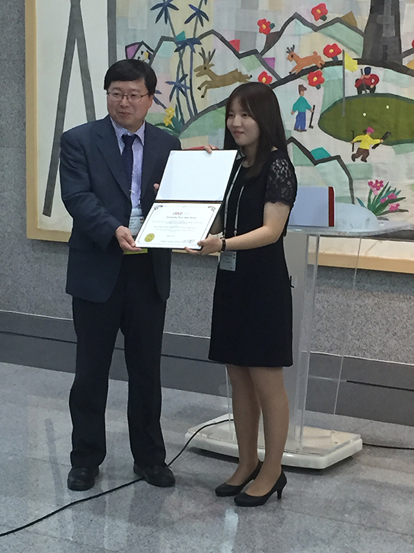 [Award] Outstanding Poster Award at IMID 2016