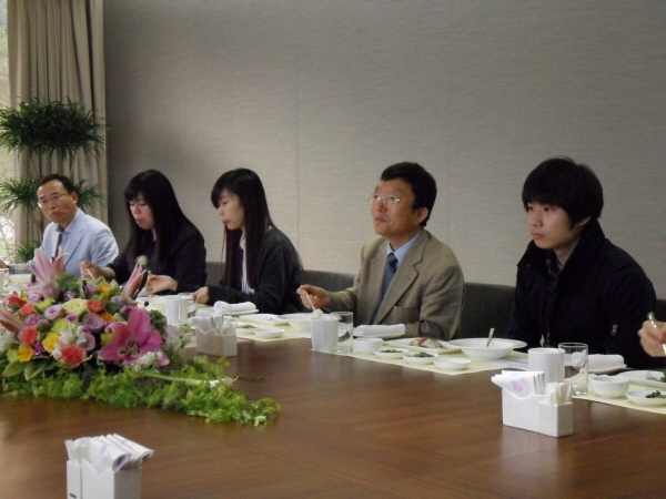 크기변환_권오현 사장방문(장학금수혜자) (1).JPG