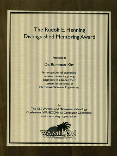 Professor Bumman Kim Receives Rudolf E. Henning Distinguished Mentoring Award